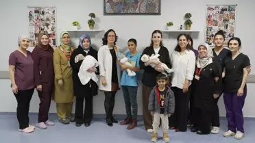 Yoğun bakımda tedavi gören bebeklerin fotoğrafı