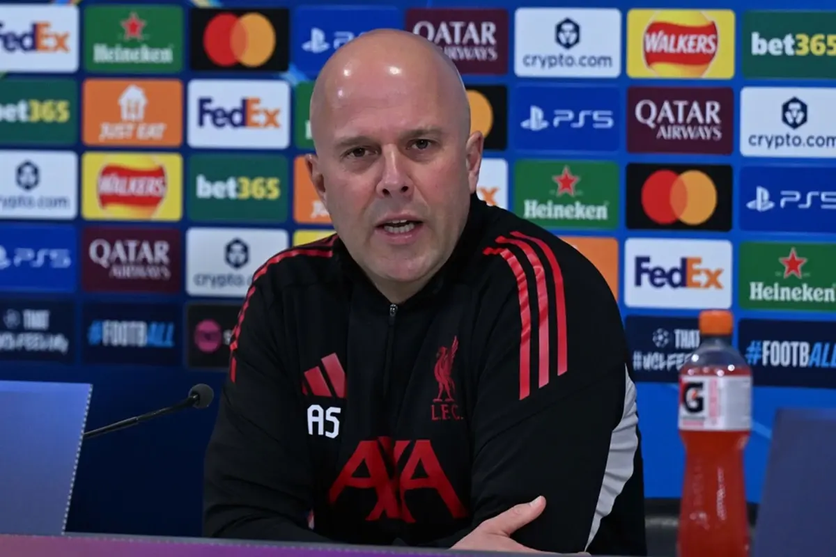 Liverpool'un Şansı Daralıyor: Slot'un Görevi Galatasaray Maçına Bağlı