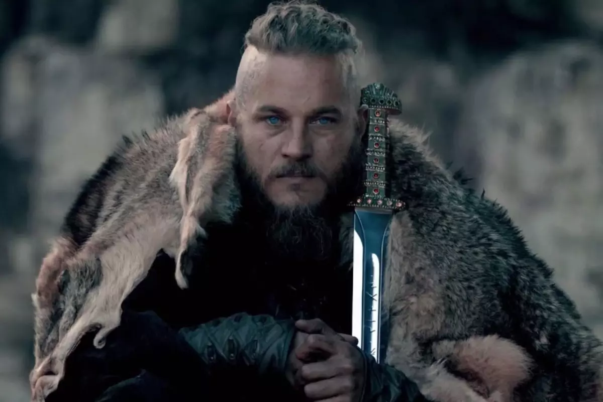 Travis Fimmel, Adnan Polat'ın Misafirliğinde İstanbul’da