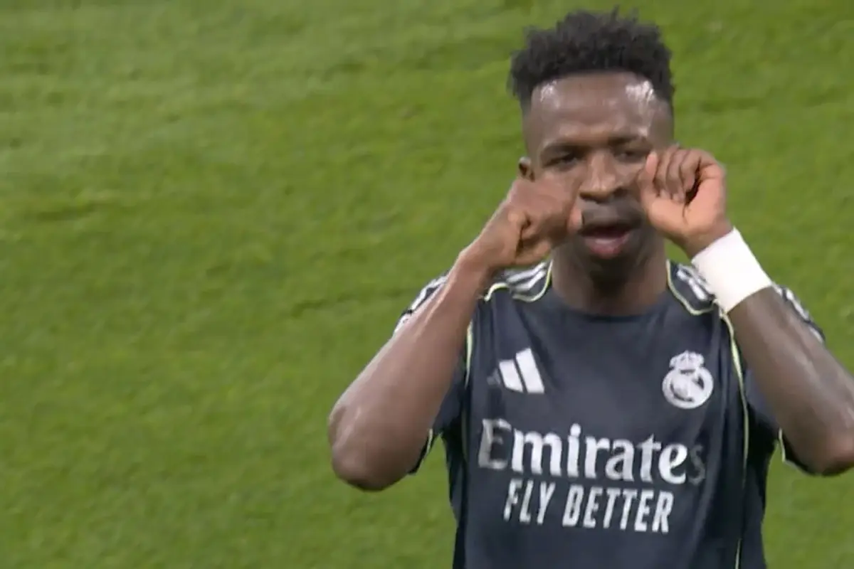 Vinicius Junior'un Tribün Jestine İngiliz Taraftarlarından Sert Tepki