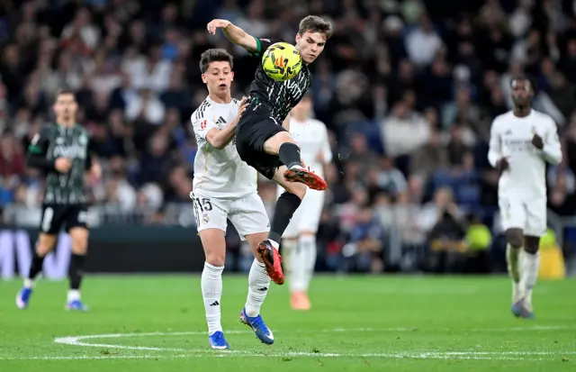 Arda Güler gol fırsatı