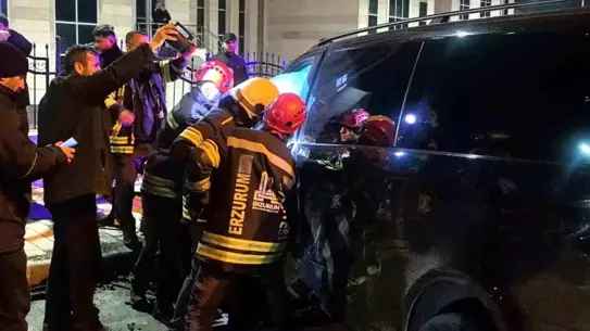 Kaza sonrası araçların hasar görüntüsü