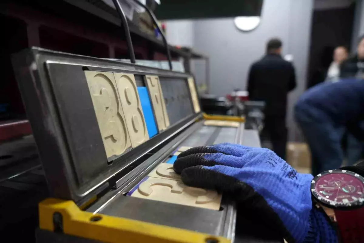 Samsun’da Plaka Değişiminde 20 Günlük Rekor: 8 Bin Yeni Plaka Üretildi