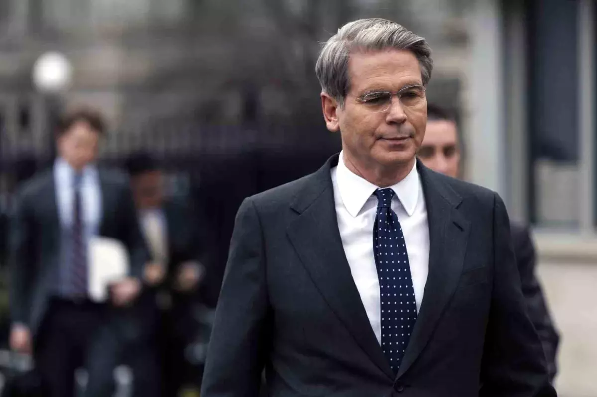 ABD, İran'ın Petrol Yaptırımlarını Kaldırarak Küresel Enerji Piyasasını Rahatlatmayı Planlıyor