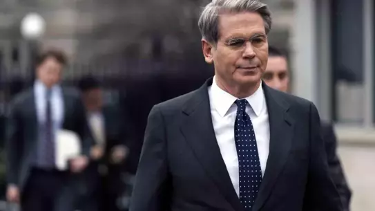 ABD, İran'ın Petrol Yaptırımlarını Kaldırarak Küresel Enerji Piyasasını Rahatlatmayı Planlıyor