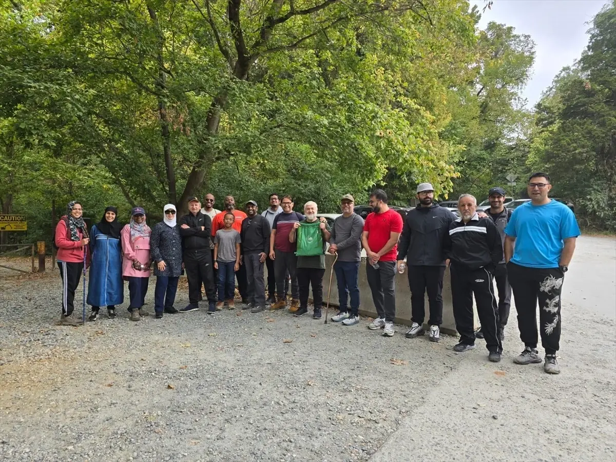 ABD'deki Türk İmamı Şınav Çekerek Camide Yeni Bir Gelenek Başlattı