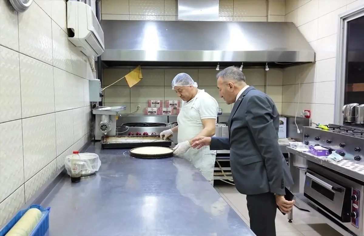 Mersin Akdeniz İlçesinde Bayram Öncesi Tatlıcı Denetimi Gerçekleşti