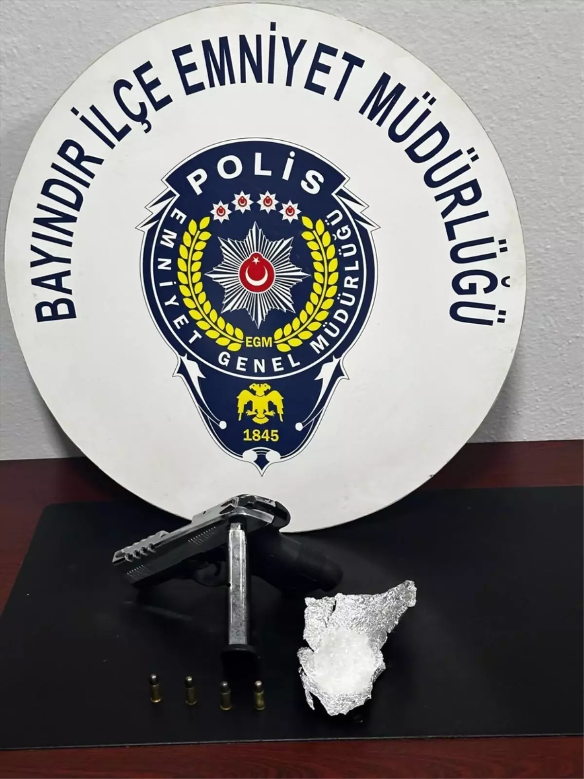 Bayındır'da İşyerinde Uyuşturucu Operasyonu Sonucu Bir Kişi Tutuklandı