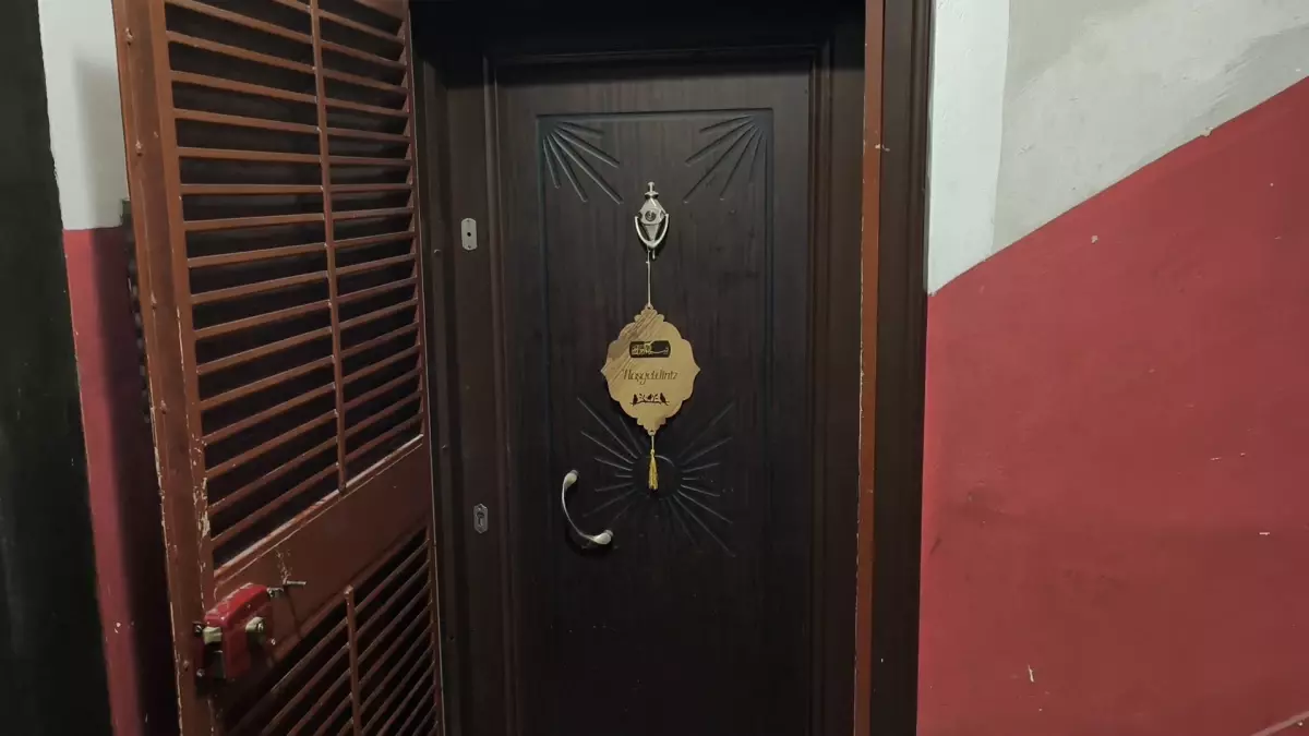 Mersin'de Boşanma Sürecindeki Kadın, Eşini Bıçaklayarak Öldürdü