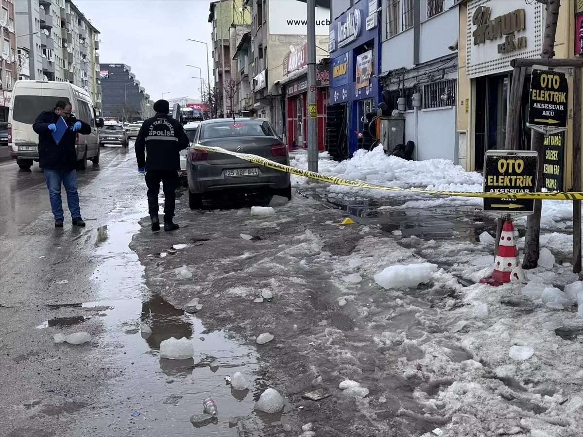 Erzurum’da Düşen Buz Kütleleri Yol Açtığı Trajik Ölüm