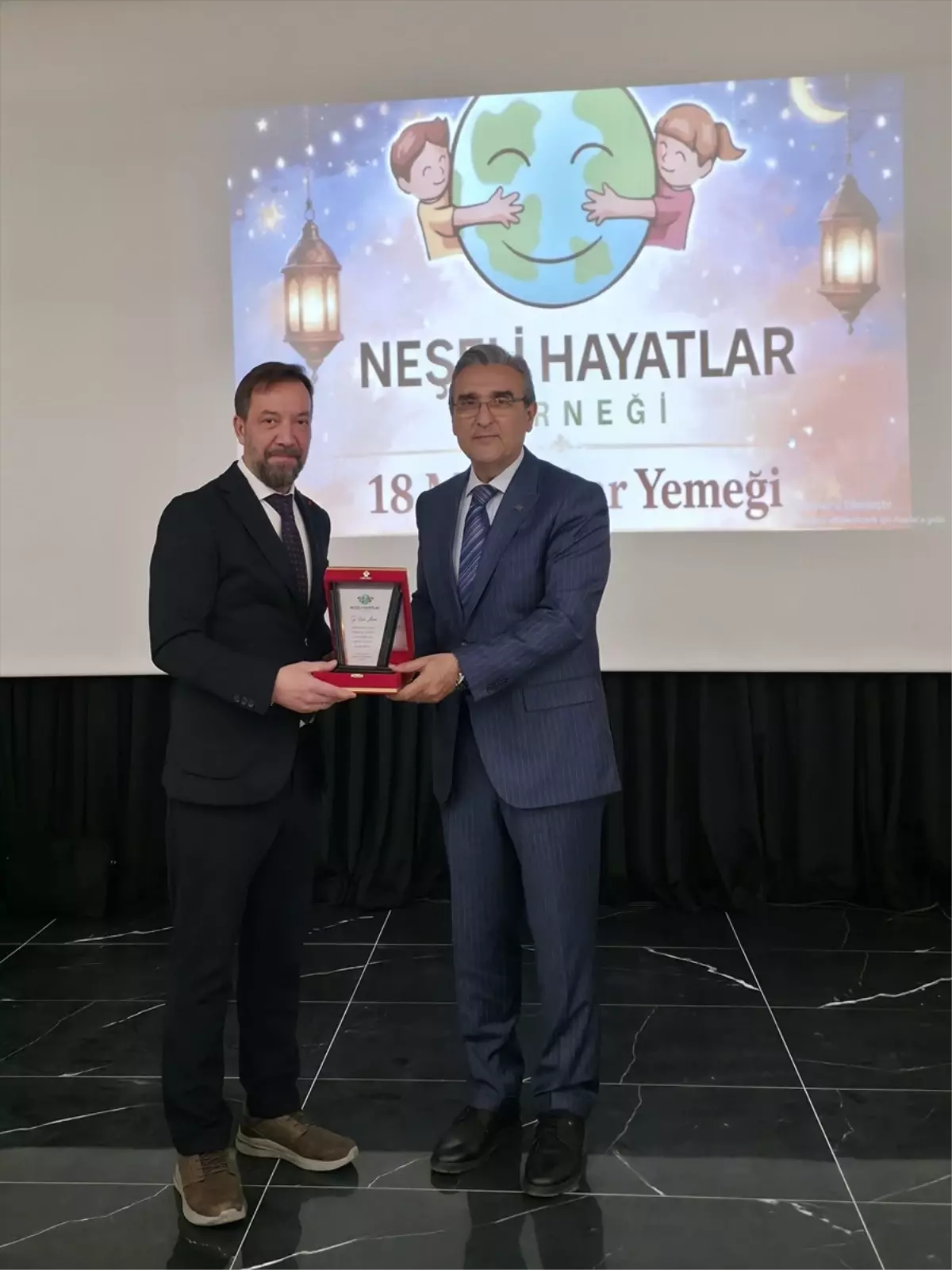 Eskişehir'de Çocuk Evlerine Moral Dolu İftar Sofrası