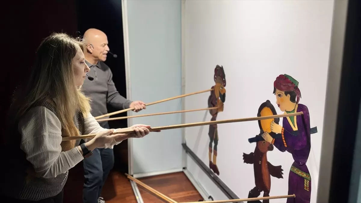 Ramazan Atölyeleriyle Karagöz ve Hacivat Gölge Oyunları Yeni Nesillere Taşınıyor
