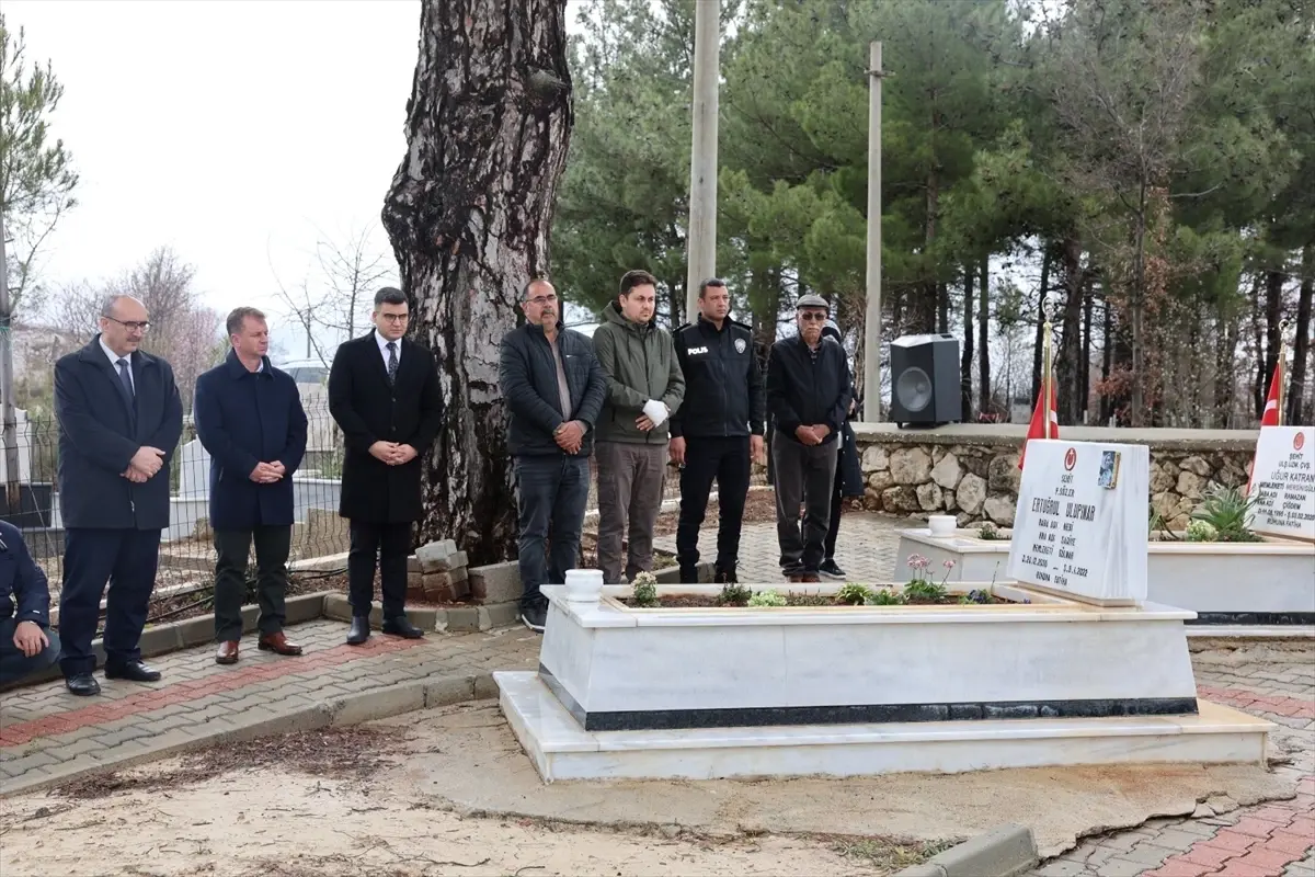 Gülnar'da Bayram Coşkusu: Kaymakam ve Belediye Başkanı Şehit Ailelerini Ziyaret Etti