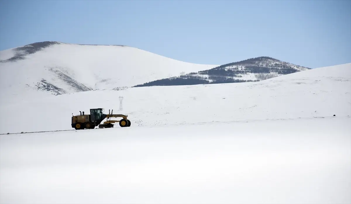 Kars ve Ardahan’da Düşen Sıcaklıklar Buzlanma ve Kırağa Yol Açtı