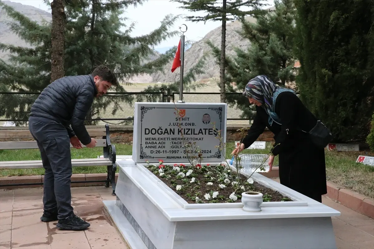 Samsun, Tokat ve Kastamonu’da Bayram Arifesinde Mezarlık Ziyareti Coşkusu