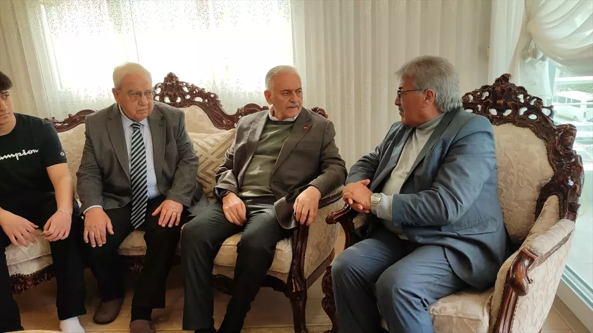 Binali Yıldırım, Avcı’nın Ailesine Taziye Ziyareti Gerçekleştirdi