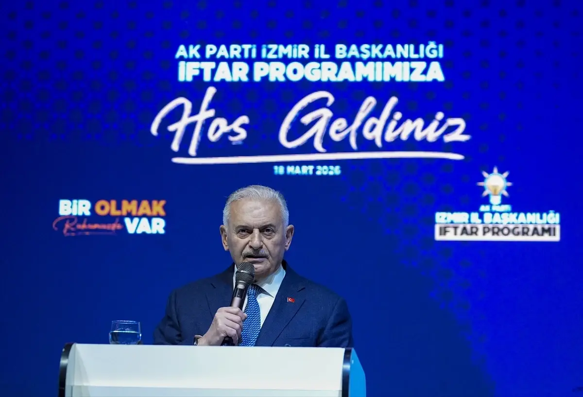 Binali Yıldırım, İzmir'de TDT Aksakallar Konseyi Açıklamasıyla Bölgesel Çatışmalara Dikkat Çekti