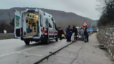 Kazada çarpan otomobil