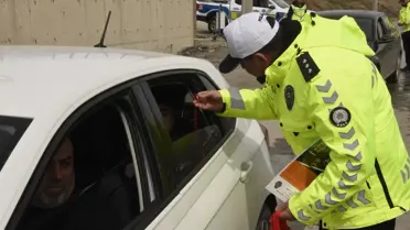 Denetim sırasında polis ekipleri