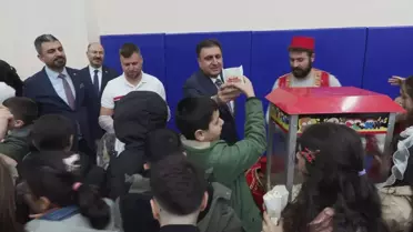 İl Mili Eğitim Müdürü Yentür'ün konuşması