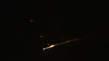 Tel Aviv'de füze alarmı sonrası gökyüzü