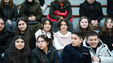 İstanbul Milli Eğitim Müdürlüğü Bahçelievler’de Bayram Coşkusunu Öğrencilerle Paylaştı