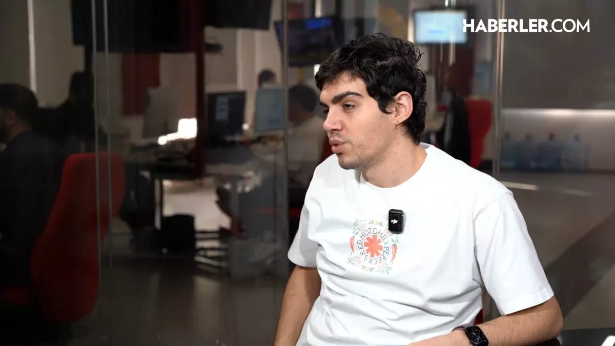 Akif Alkan: “Kendimi Başarısız Hissediyorum” – Mavi Gri Solistinin Dürüst İtirafı