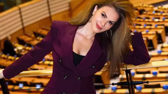 Tülin Şahin ameliyat öncesi görüntüsü