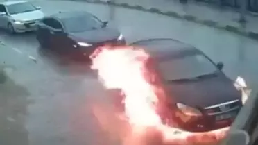 Yangın sırasında itfaiye ekiplerinin müdahalesi