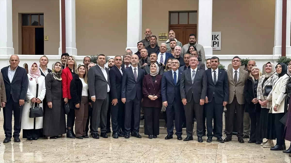 Yayman, Hatay’da Bayramlaşma Etkinliğinde Türkiye’nin Barış Politikasını Vurguladı