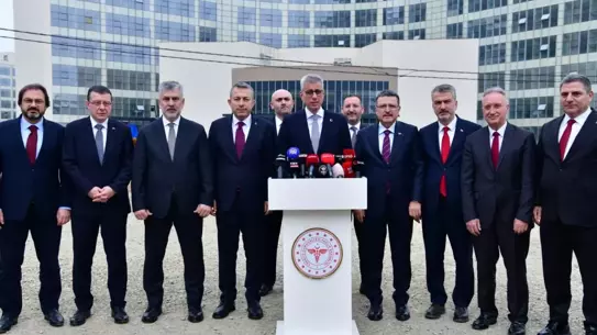 Hastane inşaatı sırasında güvenlik ekipmanları