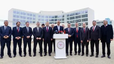 Sağlık Bakanı Memişoğlu hastane ziyareti