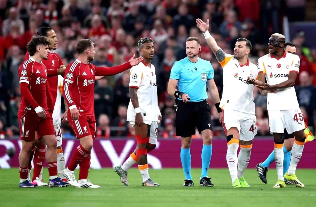 Galatasaray vs Liverpool Maçında Hakem Değişikliği: Marciniak Yerine Raczkowski Görevde
