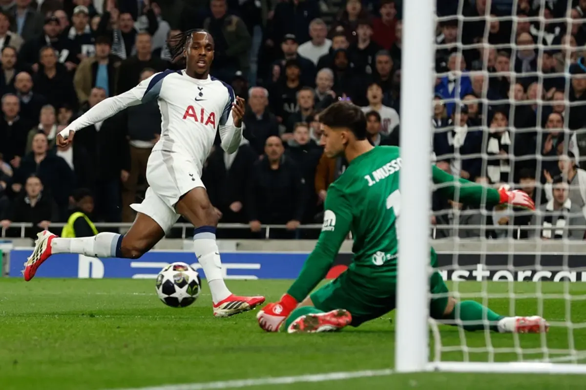 Atletico Madrid, Tottenham'u 3-2 Mağlup Ederek Turunu Garantiledi