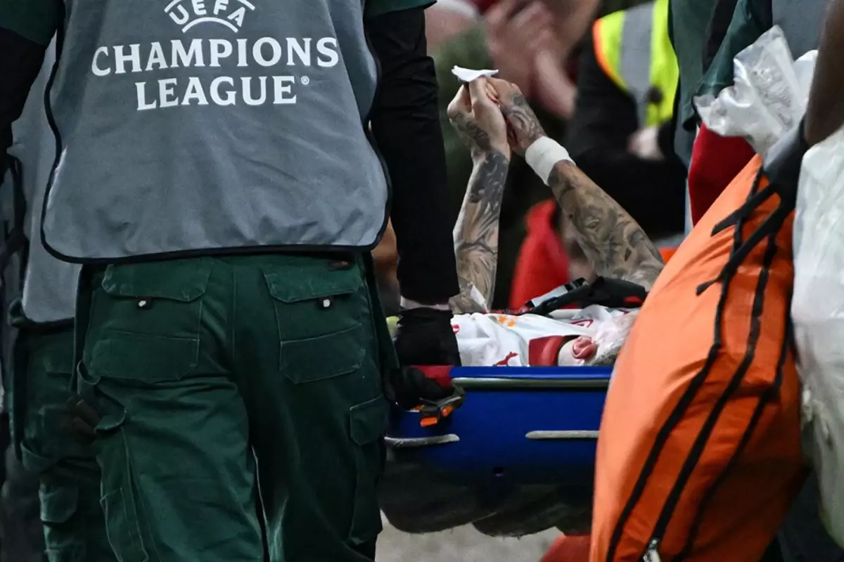 UEFA, Noa Lang'ın Reklam Panosu Kazasından Soruşturma Başlattı