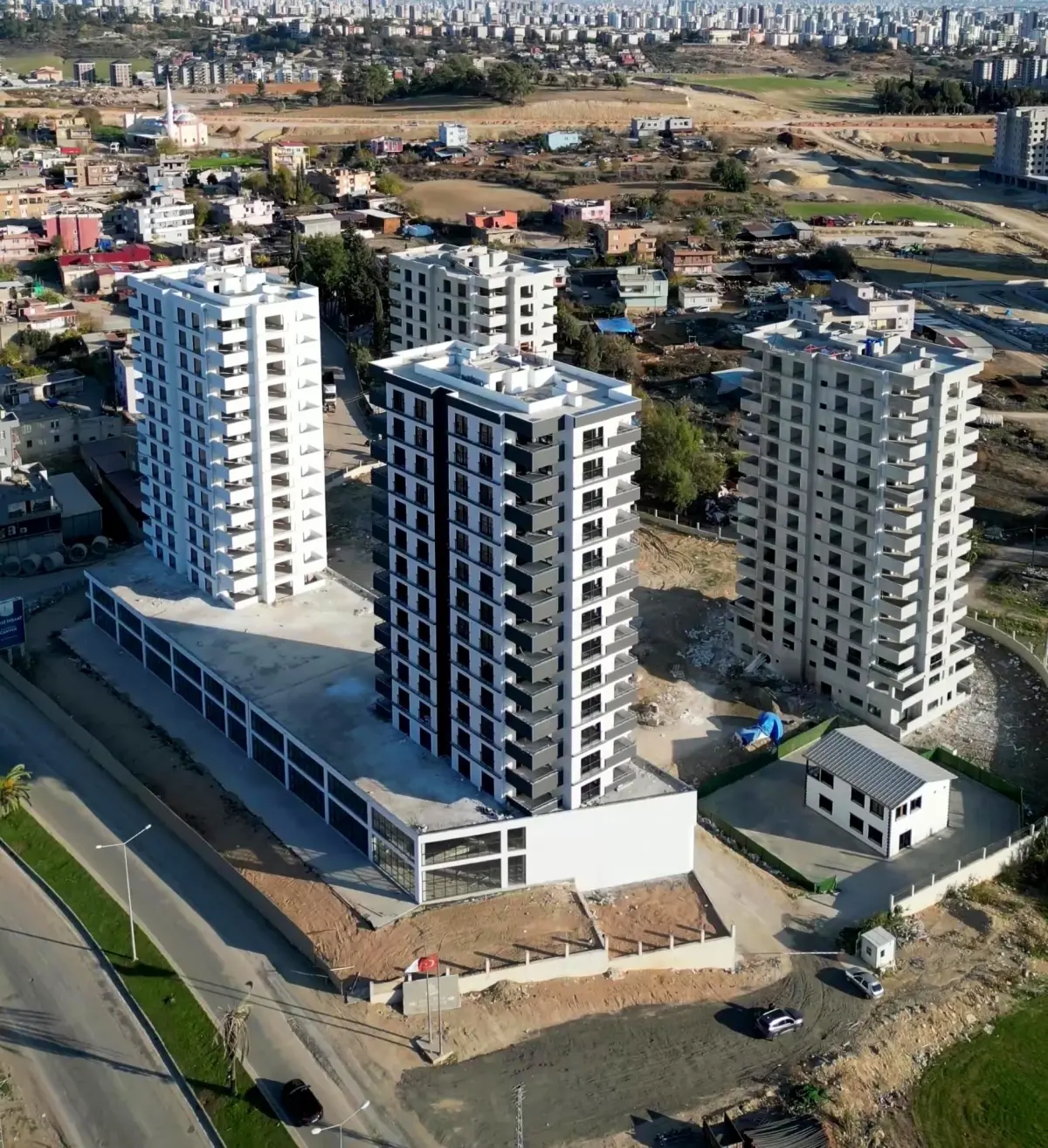Adana Çukurova’da Bakız İnşaat’ın Modern Sosyal Donatılı Konut Projesi Tanıtıldı