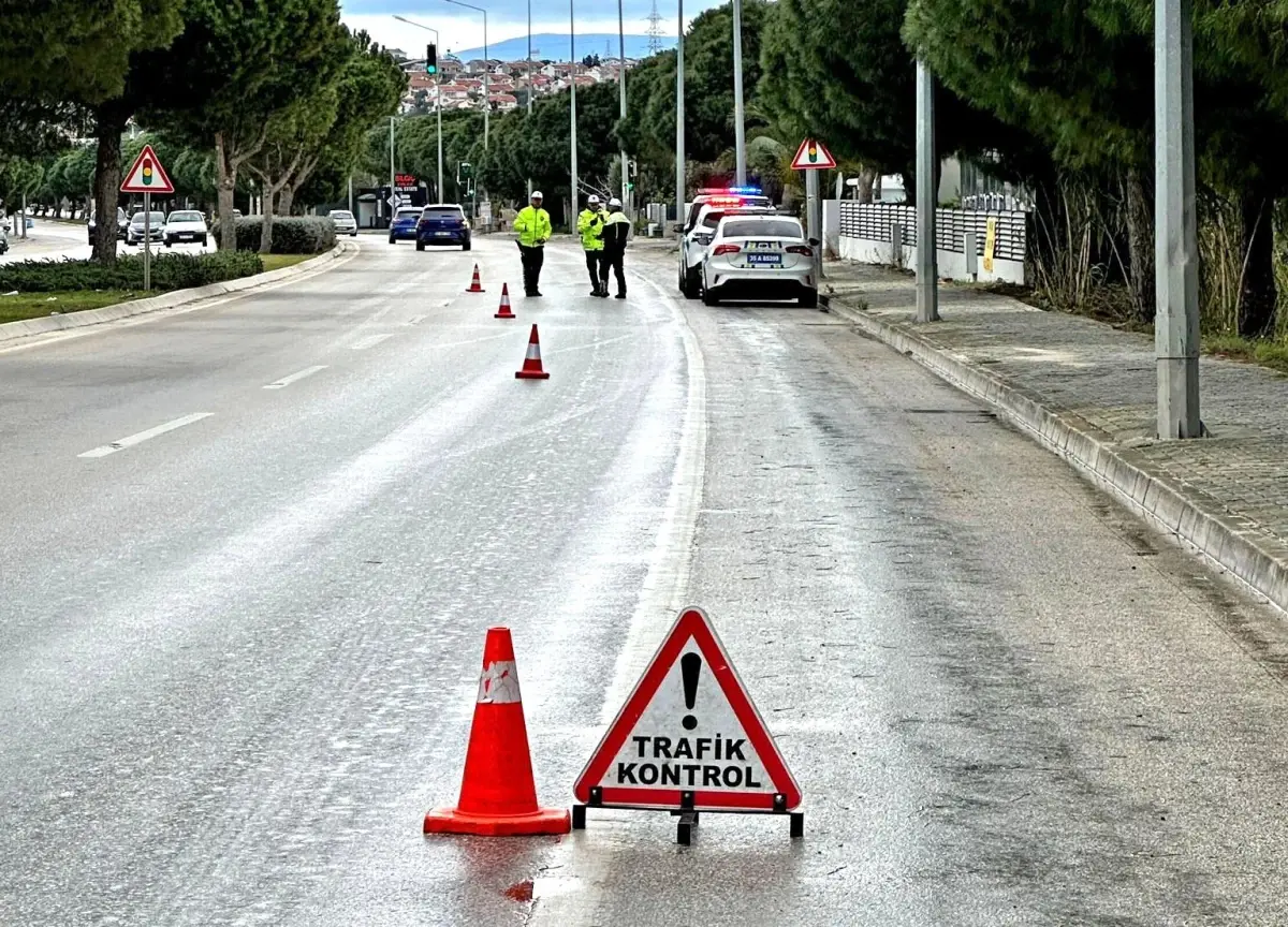 Çeşme’de Bayram Öncesi Trafik Denetimleri Yoğunlaştırıldı