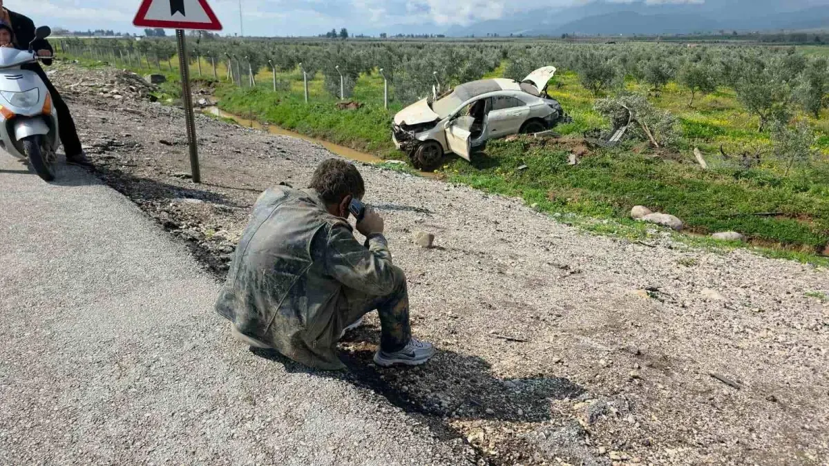 Hatay’da Şarampole Devrilen Araçta Sürücü Hayatta Kaldı