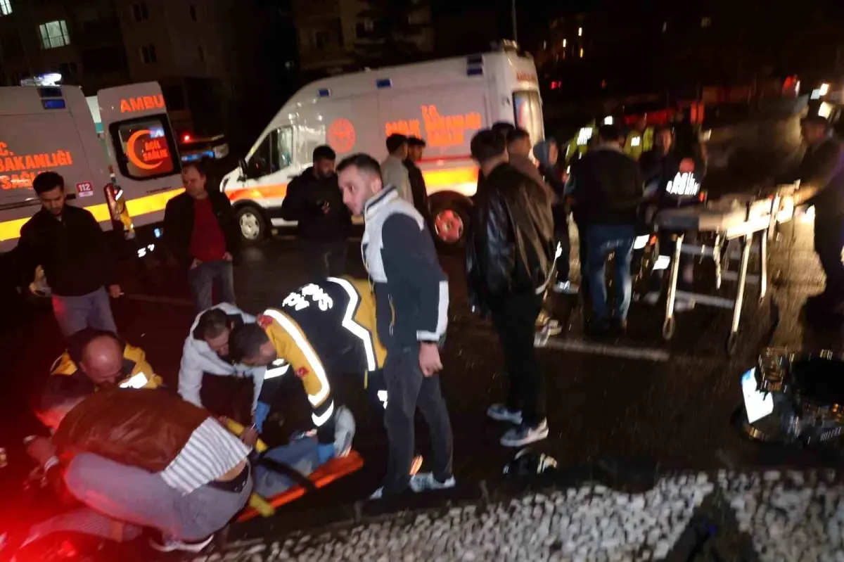 Nevşehir'de Kırmızı Işık İhlali Sonucu 3 Yaralı Kazası