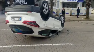 Takla atan otomobilin fotoğrafı