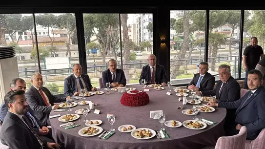 Aydın’da Ramazan Bayramı Coşkusu: Protokolün Düzenlediği Bayramlaşma Etkinliği