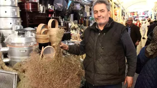 Tamamlanmış çalı süpürgesi ve üretim aşamaları