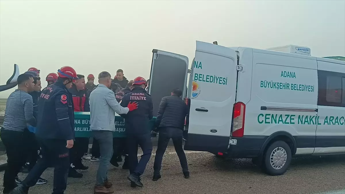 Adana Kozan’da Otobüs Devrildi: 2 Ölü, 19 Yaralı
