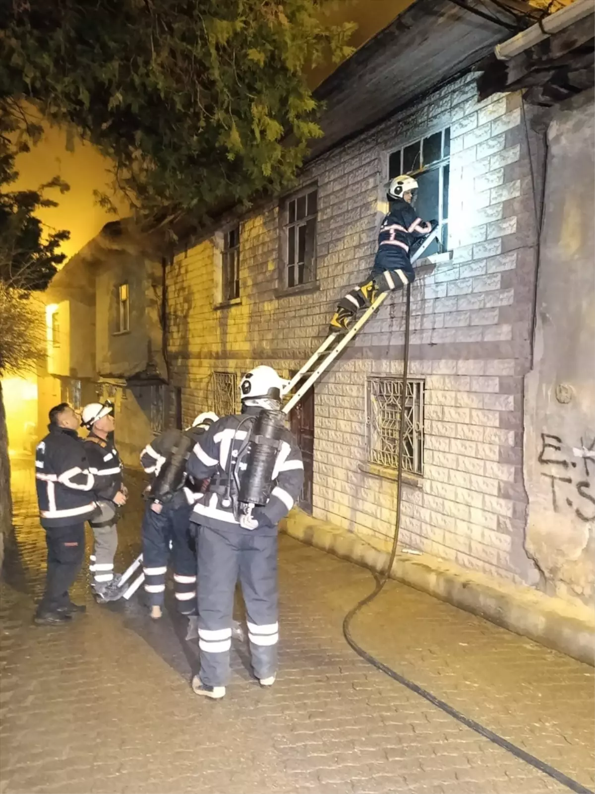 Çankırı’da Ev Yangınında 2 Ölü: Soruşturma Başladı