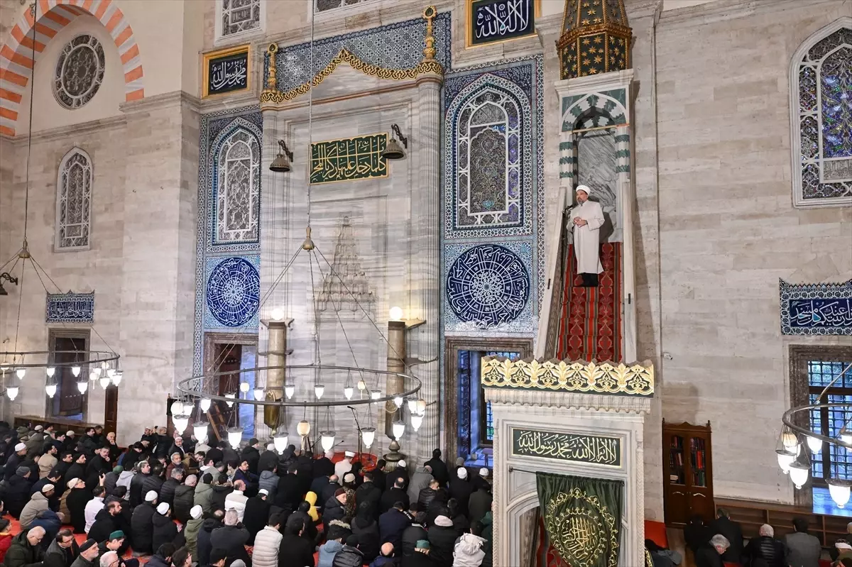 Diyanet Başkanı Arpaguş'tan Ramazan Bayramı'nda Barış ve Dayanışma Mesajı