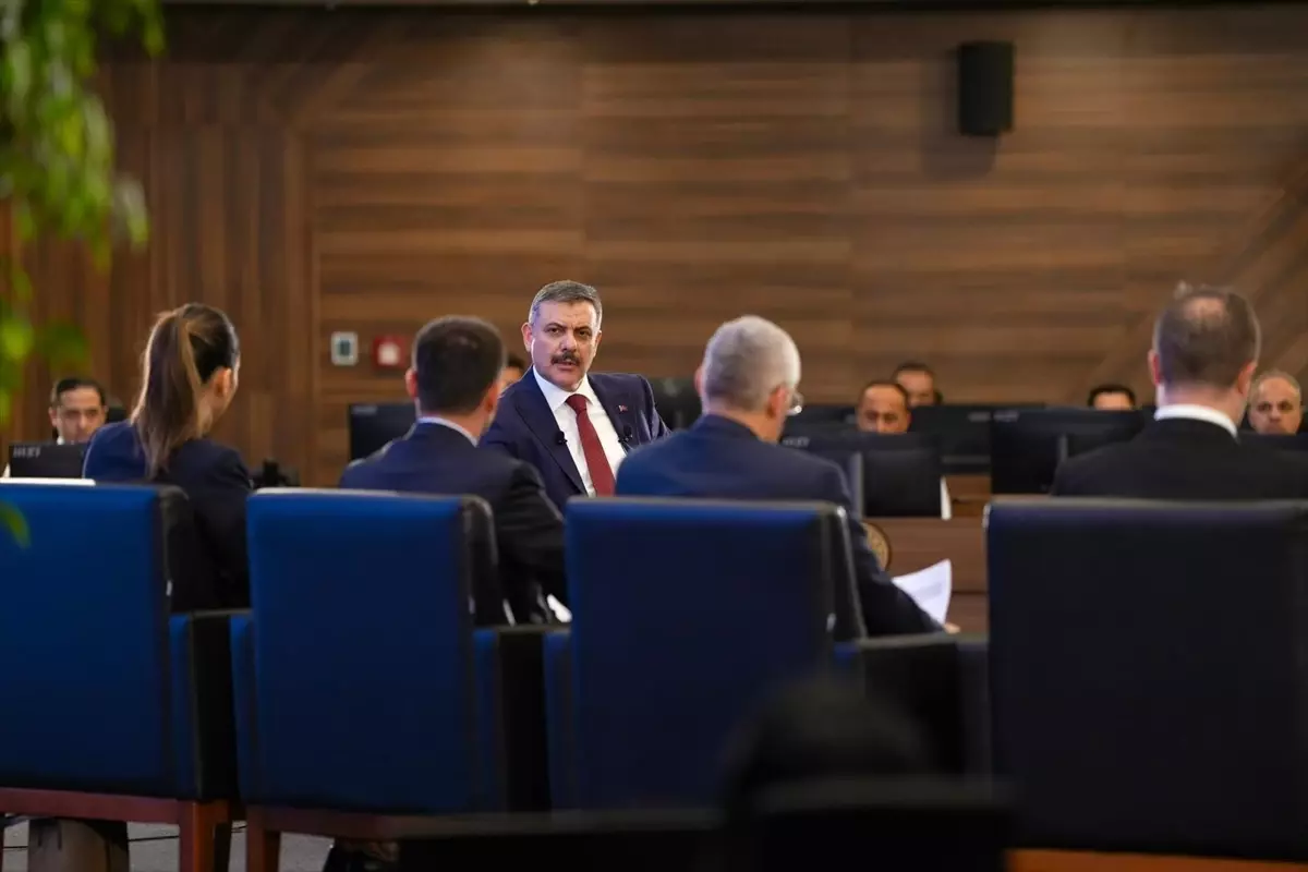 İçişleri Bakanı Çiftçi'den Güvenlikte Yeni Vizyon: Stratejik Adımlar ve Uygulamalar