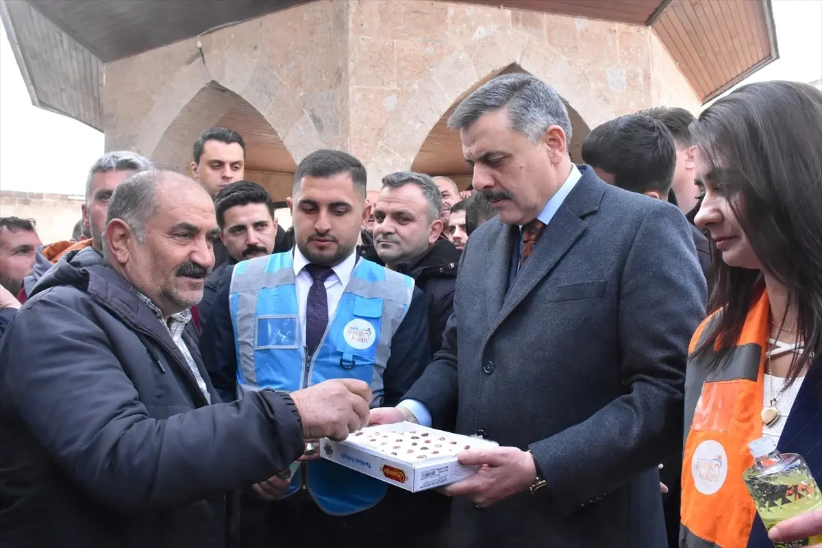 Van’da Bayram Coşkusu: İçişleri Bakanı Mustafa Çiftçi’nin Ziyareti