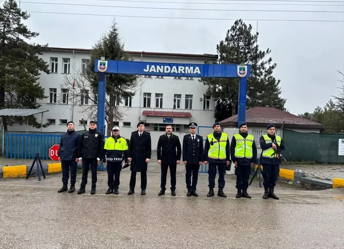 İhsangazi’de Cuma Namazı Sonrası Coğrafi İşaretli Ekşili Pilav Servisi