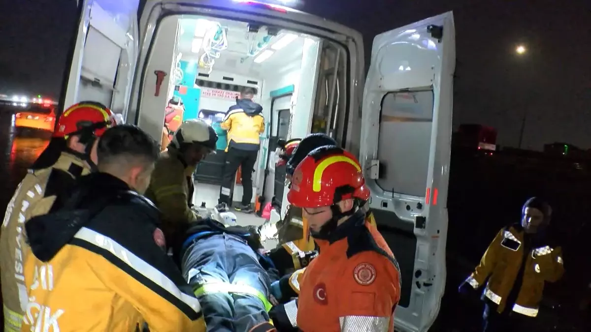 Pendik'te Kaygan Yolda Taksi Kazası: 3 Kişi Hayatını Kaybetti