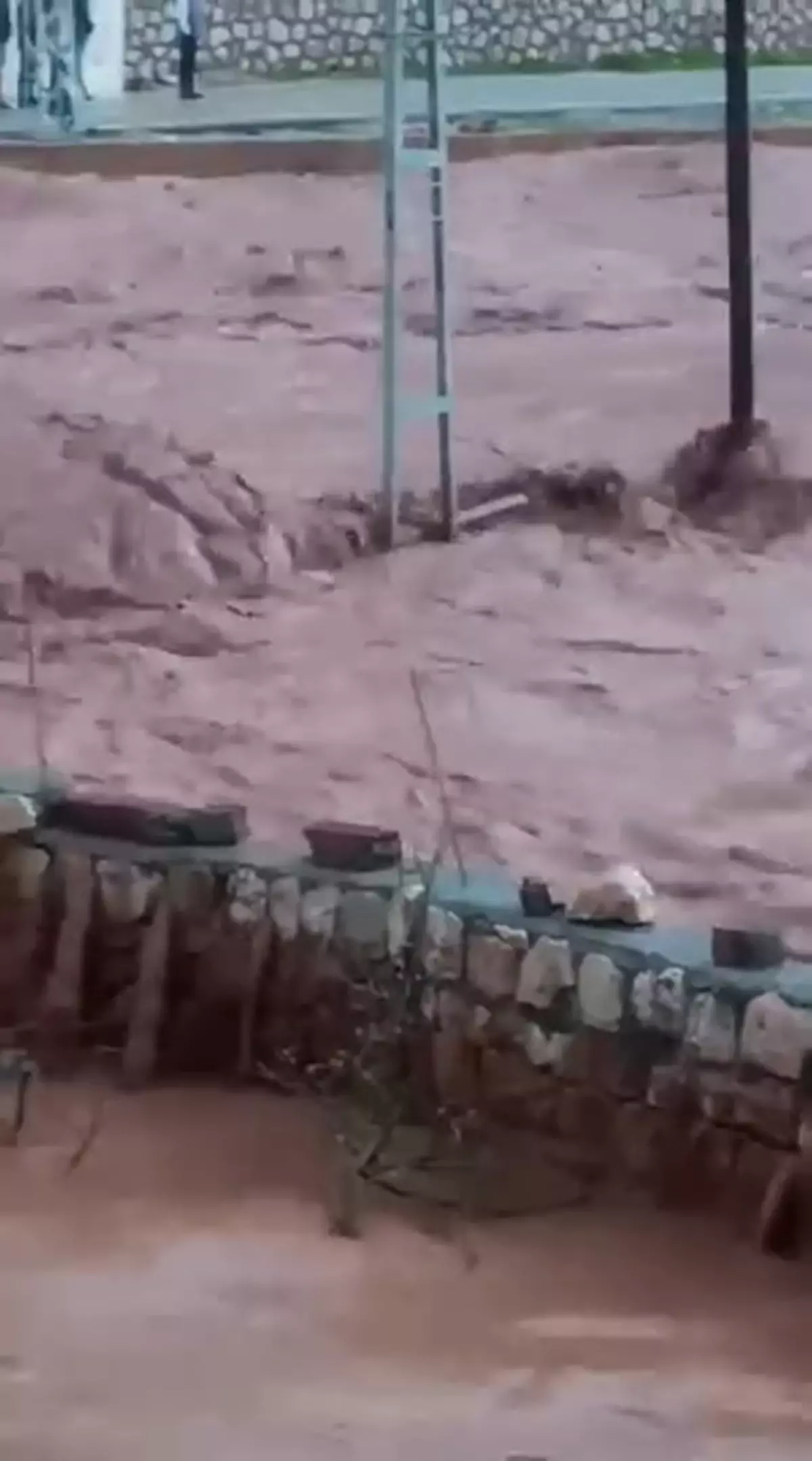 Şırnak’ta Şiddetli Sağanak Sonrası Evlerde Su Baskınları